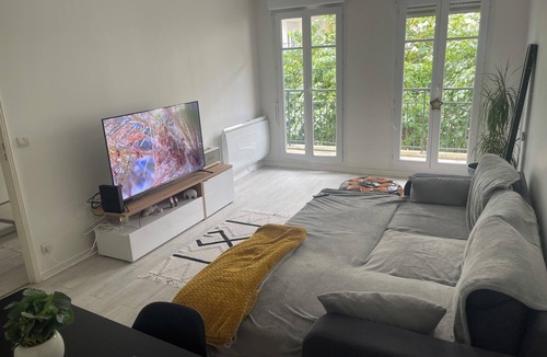 Deuil-la-Barre Apartment | à une Minute du RER ! Appartement Proche de Paris
