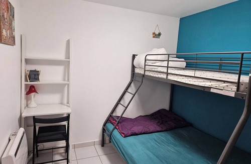 Emerainville Apartment | 1 Bedroom Apartment in Ã‰merainville