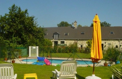 Madre House | 1 of 3 gites (sleeps 2-14) - Cottage with pool - Le Rodin