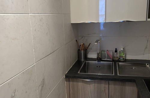 Levallois-Perret Apartment | 10 Minutes des Champs Elysées