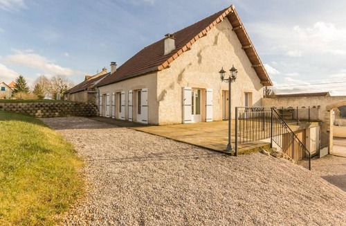 Bussy-le-Grand Cottage | 100 m² Cabin ∙ 3 bedrooms ∙ 6 guests