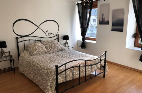 Chooz House | 100 m² Gîte ∙ 4 bedrooms ∙ 6 guests