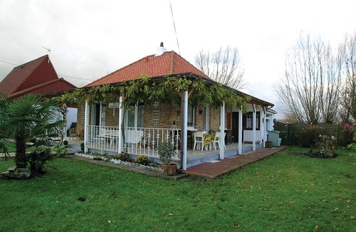 Houlle House | 100 m² House ∙ 2 bedrooms ∙ 4 guests