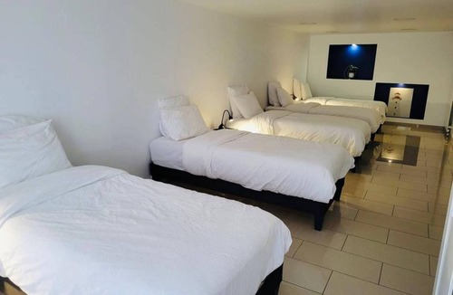 Villepinte House | 100 m² House ∙ 2 bedrooms ∙ 8 guests