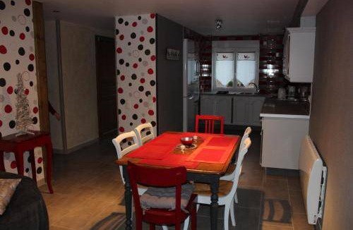 Nesle House | 100 m² House ∙ 3 bedrooms ∙ 6 guests