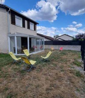 Villepinte House | 100 m² House ∙ 4 bedrooms ∙ 8 guests
