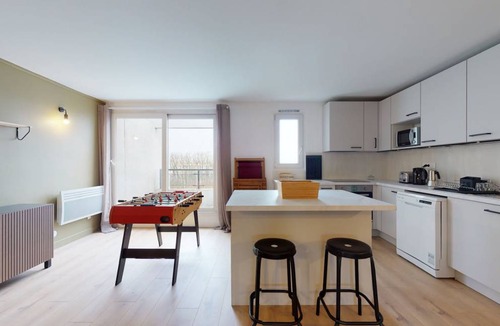 Noisy-le-Grand Resort | 104 m² Private room ∙ 1 bedroom ∙ 2 guests