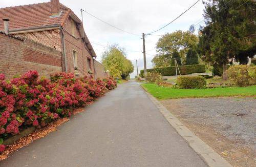 Villers-Carbonnel House | 106 m² House ∙ 3 bedrooms ∙ 8 guests