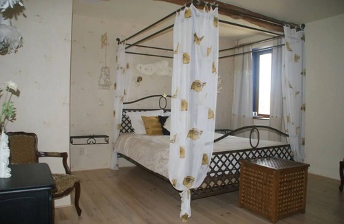 Bouhy House | 107 m² House ∙ 3 bedrooms ∙ 9 guests