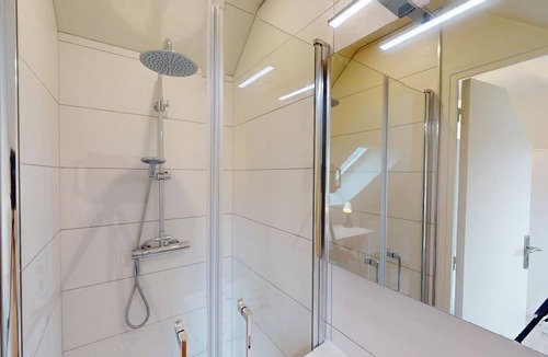 Saint-Maurice Resort | 110 m² Private room ∙ 1 bedroom ∙ 1 guest