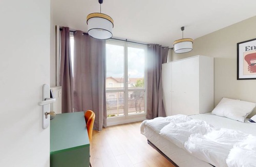 Bezons Resort | 112 m² Private room ∙ 1 bedroom ∙ 2 guests