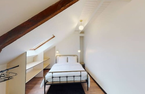 Saint-Charles du Port House | 12-bedroom house in the heart of Le Havre - max. 27 people