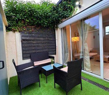 Le Poirier Baron Apartment | 12 m² Apartment ∙ 1 bedroom ∙ 3 guests