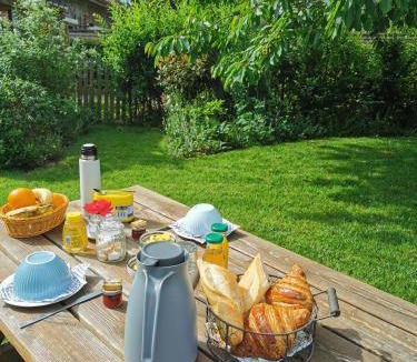 Coutiches Bed & Breakfast | 12 m² Bed and breakfast ∙ 2 guests