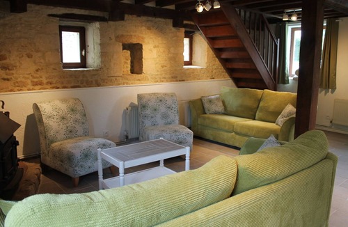 Fresne-la-Mere House | 12-person Martin gîte (accessible) just a stone's throw from Suisse Normande!