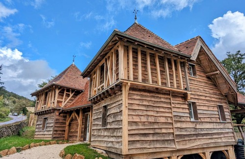 Saint-Jean-de-Buf Cottage | 120 m² Cabin ∙ 4 bedrooms ∙ 10 guests