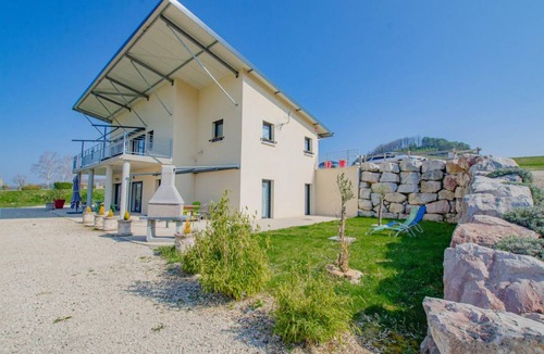 Meurville House | 120 m² Gîte ∙ 3 bedrooms ∙ 6 guests