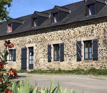 Nuille-sur-Ouette House | 120 m² House ∙ 4 bedrooms ∙ 9 guests