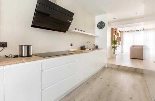 Wazemmes Apartment | 125 m² Apartment ∙ 4 bedrooms ∙ 8 guests