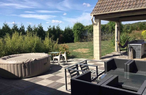 Fretoy-le-Chateau House | 125 m² House ∙ 3 bedrooms ∙ 7 guests
