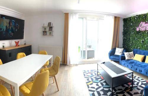 Reims Apartment | 130 m² Apartment ∙ 5 bedrooms ∙ 11 guests