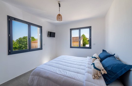 Bessas House | 130 m² House ∙ 3 bedrooms ∙ 8 guests