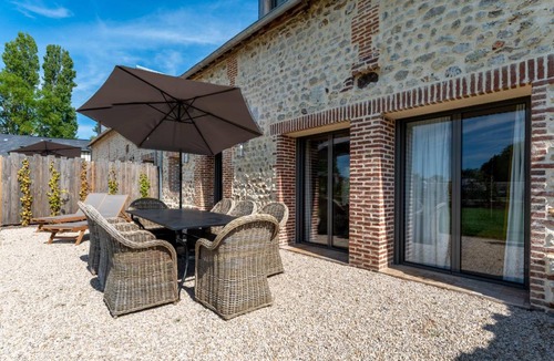 Cricqueboeuf House | 130 m² House ∙ 4 bedrooms ∙ 8 guests