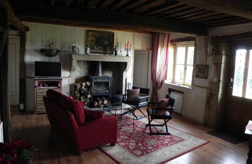 Bourg-le-Comte House | 130 m² House ∙ 2 bedrooms ∙ 6 guests