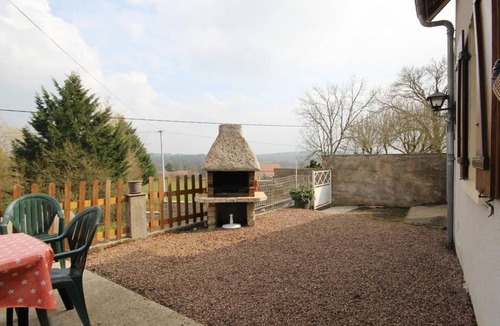 Marigny-sur-Yonne Cottage | 135 m² Cabin ∙ 4 bedrooms ∙ 9 guests