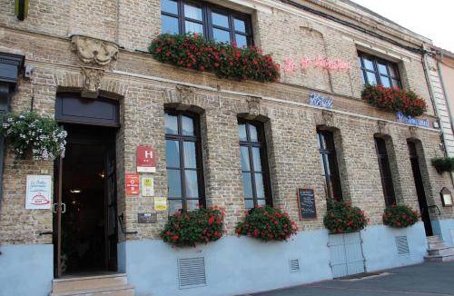 Blendecques Hotel | 14 m² Hotel ∙ 3 guests