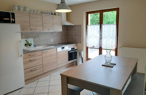 Givron House | 140 m² Gîte ∙ 5 bedrooms ∙ 9 guests