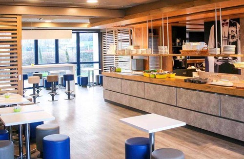 Pontault-Combault Hotel | 15 m² Hotel ∙ 8 guests