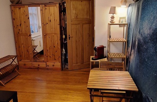 Neudorf Ouest Bed & Breakfast | 15 m² room in Strasbourg Neudorf with private bathroom near the city center