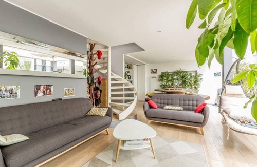 Colombes Apartment | 150 m² Apartment ∙ 3 bedrooms ∙ 8 guests
