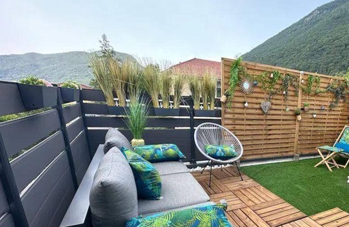 Collonges House | 154 m² Gîte ∙ 6 bedrooms ∙ 12 guests