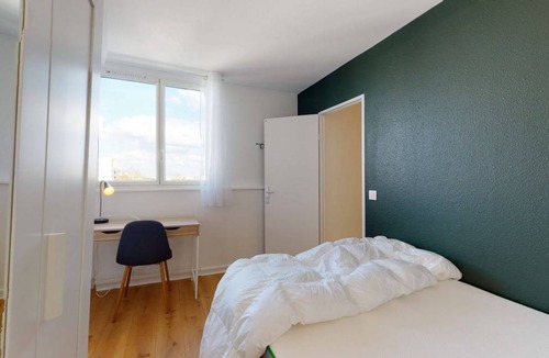 Montigny-le-Bretonneux Resort | 155 m² Private room ∙ 1 bedroom ∙ 2 guests