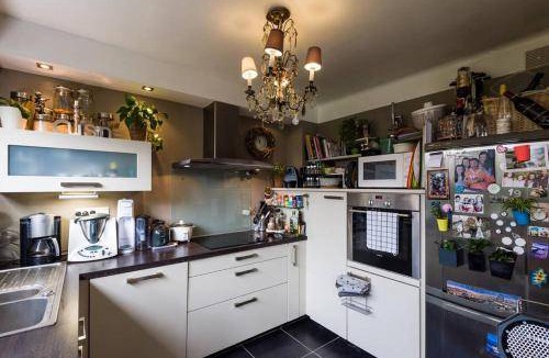 Marcq-en-Baroeul Bed & Breakfast | 16 m² Bed and breakfast ∙ 2 guests