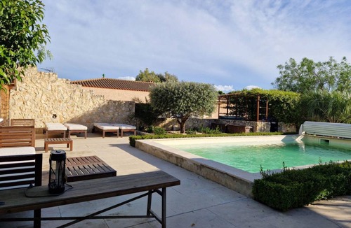 Paulhan House | 163 m² Gîte ∙ 5 bedrooms ∙ 9 guests