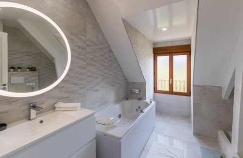 Chalautre-la-Petite House | 168 m² House ∙ 4 bedrooms ∙ 8 guests