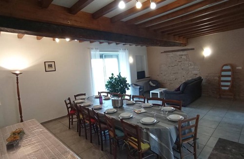 Saint-Benigne House | 174 m² Gîte ∙ 5 bedrooms ∙ 14 guests
