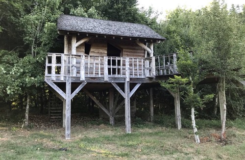 Boitron Cottage | 17th century estate surrounded by moats in the heart of the Regional Park