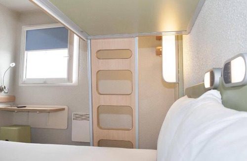 Goussainville Hotel | 18 m² Hotel ∙ 5 guests