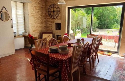 Asnieres-sous-Bois Cottage | 180 m² Cabin ∙ 4 bedrooms ∙ 10 guests