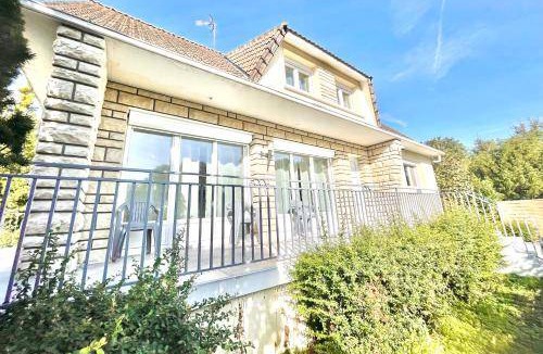 Claye-Souilly Villa | 180 m² Villa ∙ 4 bedrooms ∙ 10 guests