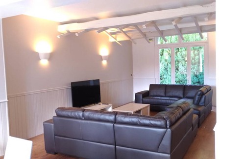 Leffincourt House | 185 m² Gîte ∙ 6 bedrooms ∙ 13 guests