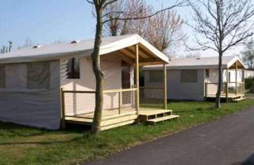 Petit-Fort-Philippe Other | 19 m² Tent ∙ 2 bedrooms ∙ 4 guests