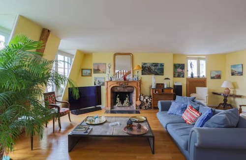 Chaussee-d'Antin Apartment | 190m2 stunning duplex, on the 5th and 6th floor Place St Georges