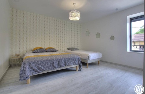 Saint-Benigne House | 195 m² Gîte ∙ 5 bedrooms ∙ 15 guests