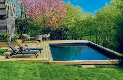 Mainneville Villa | 1h10 de Paris, maison de campagne avec piscine chauffée et Jacuzzi