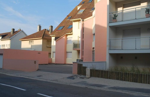 Fort-Mahon-Plage Apartment | 2-bedroom apartment, balcony, pet-friendly, WIFI